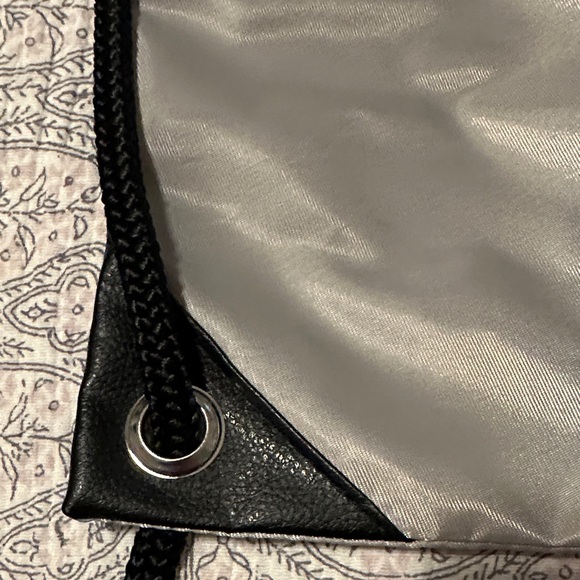 Hunter Drawstring Backpack- New! - Picture 3 of 7